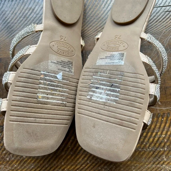 EUC Steve Madden Sandals - Picture 4 of 5
